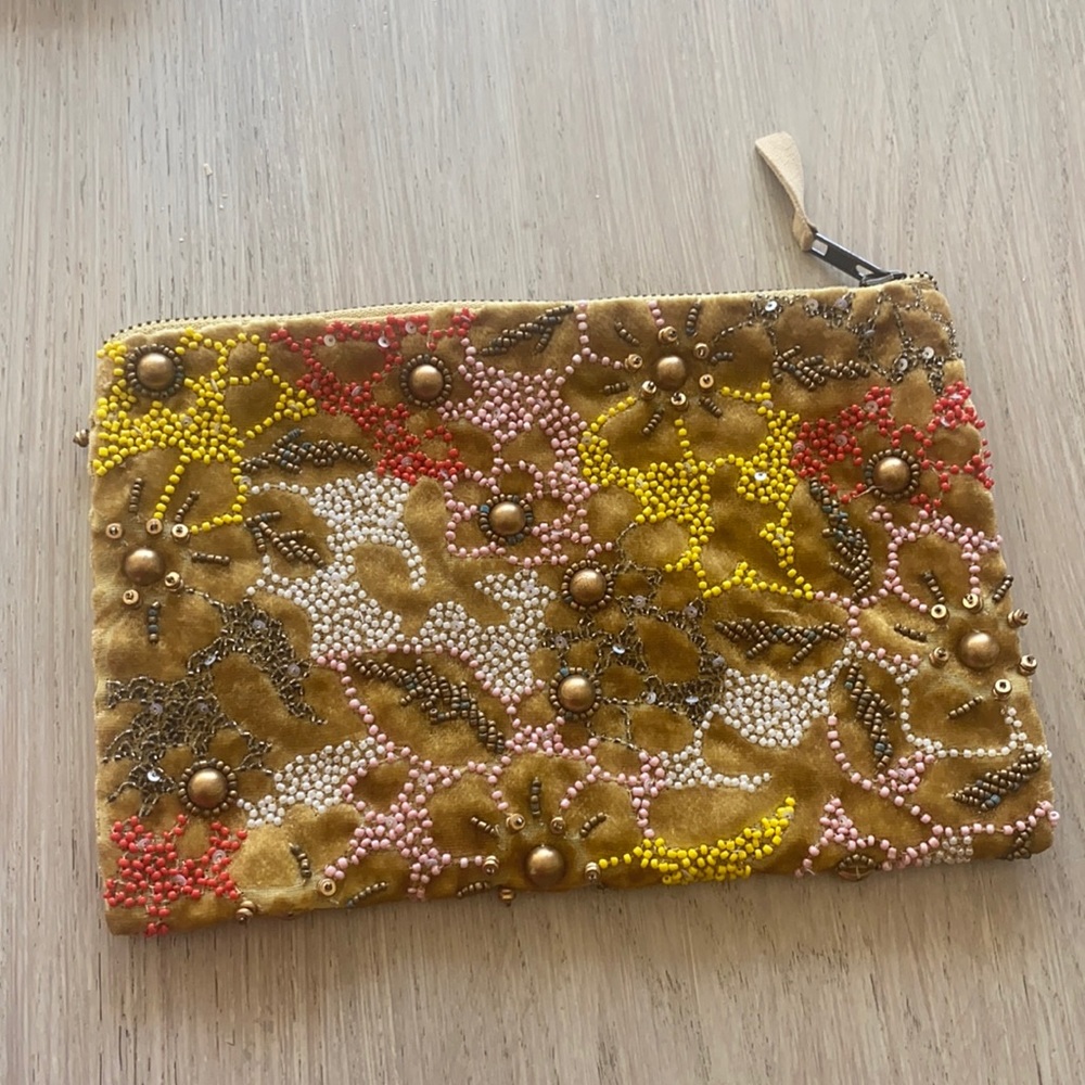Beaded zip pouch